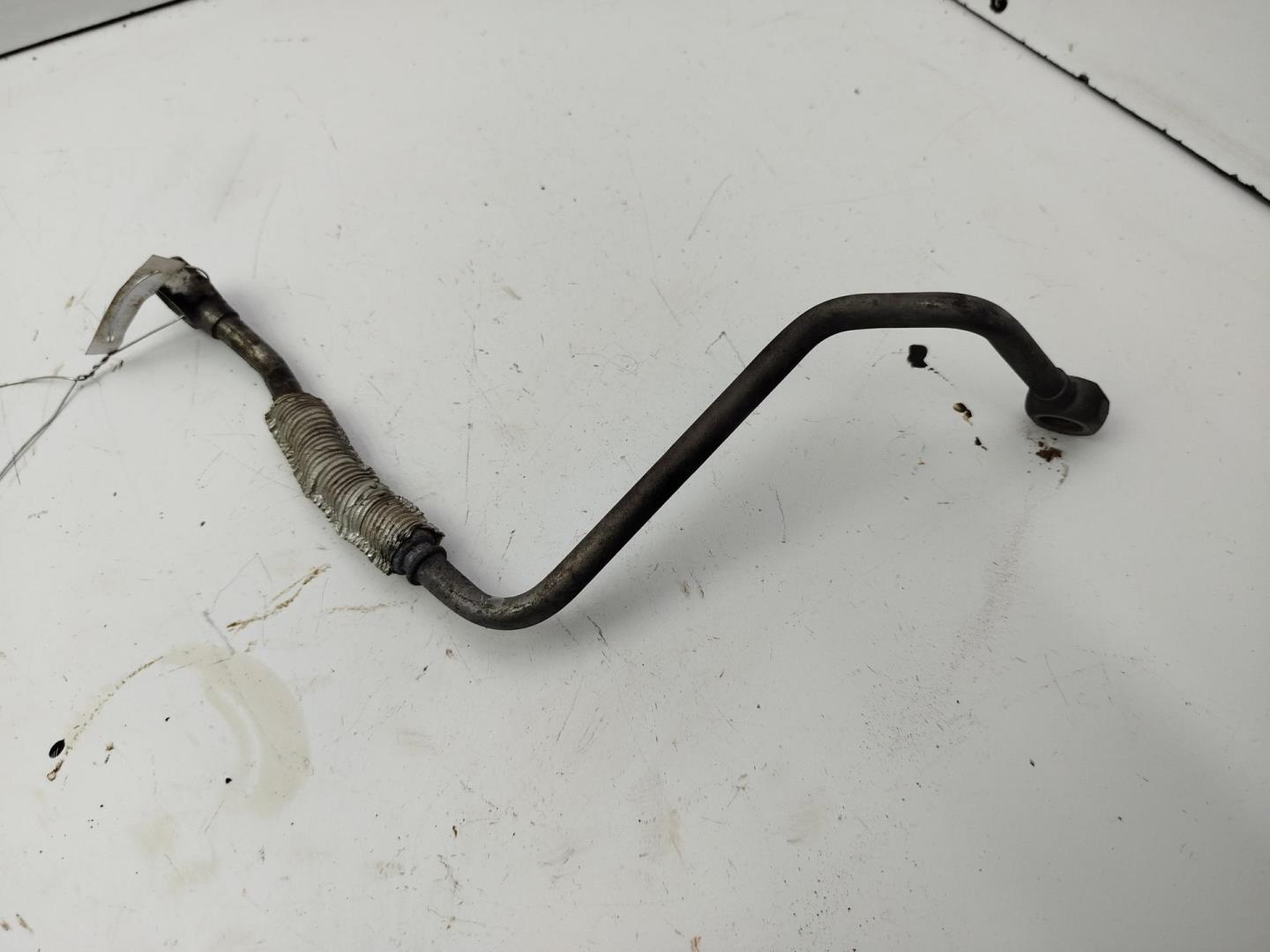 Трубка системы охлаждения