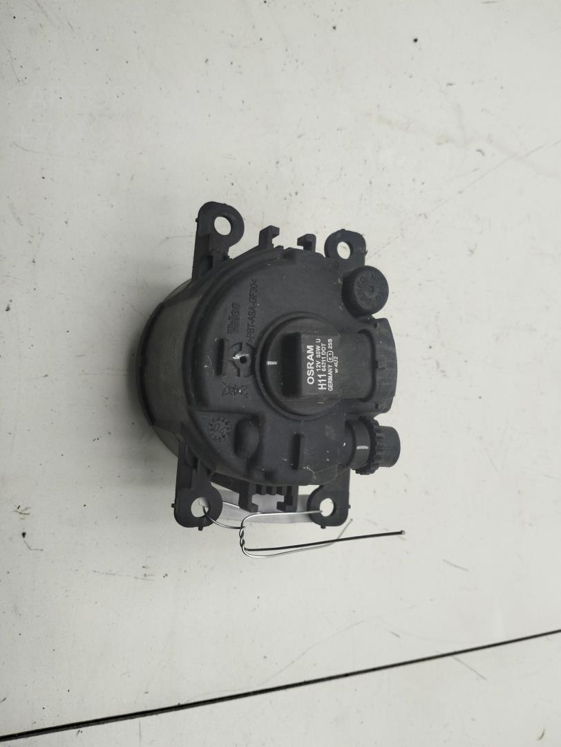 Фара противотуманная левая