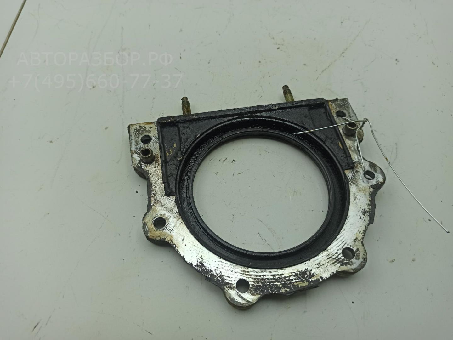 Крышка двигателя передняя