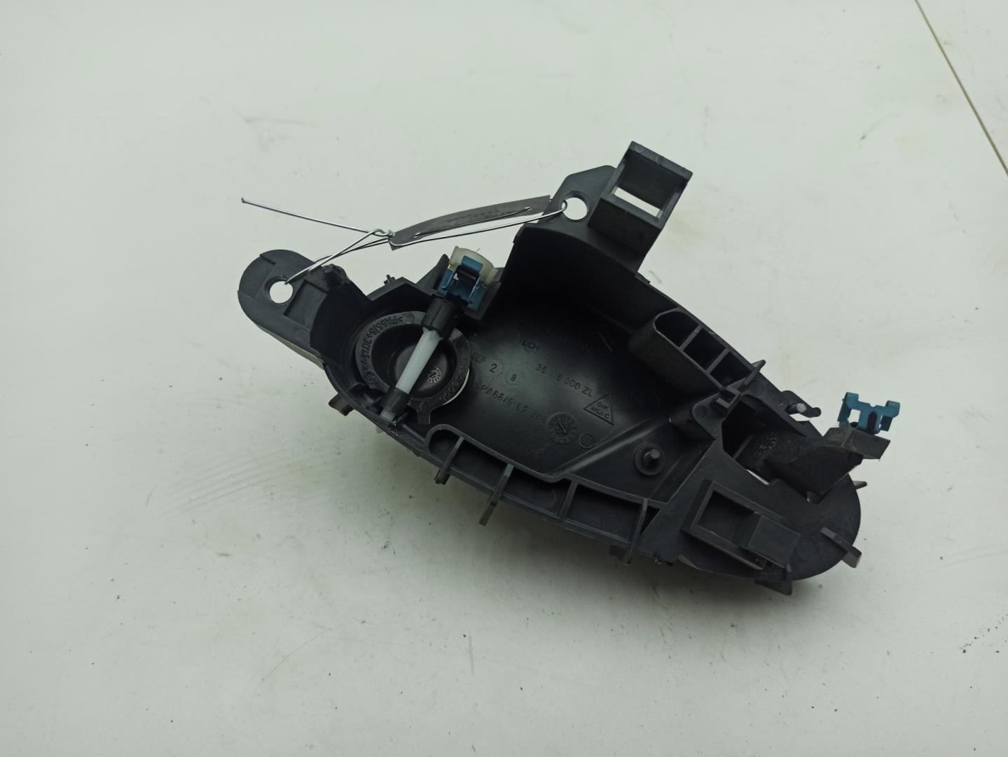 Ручка двери задней внутренняя правая