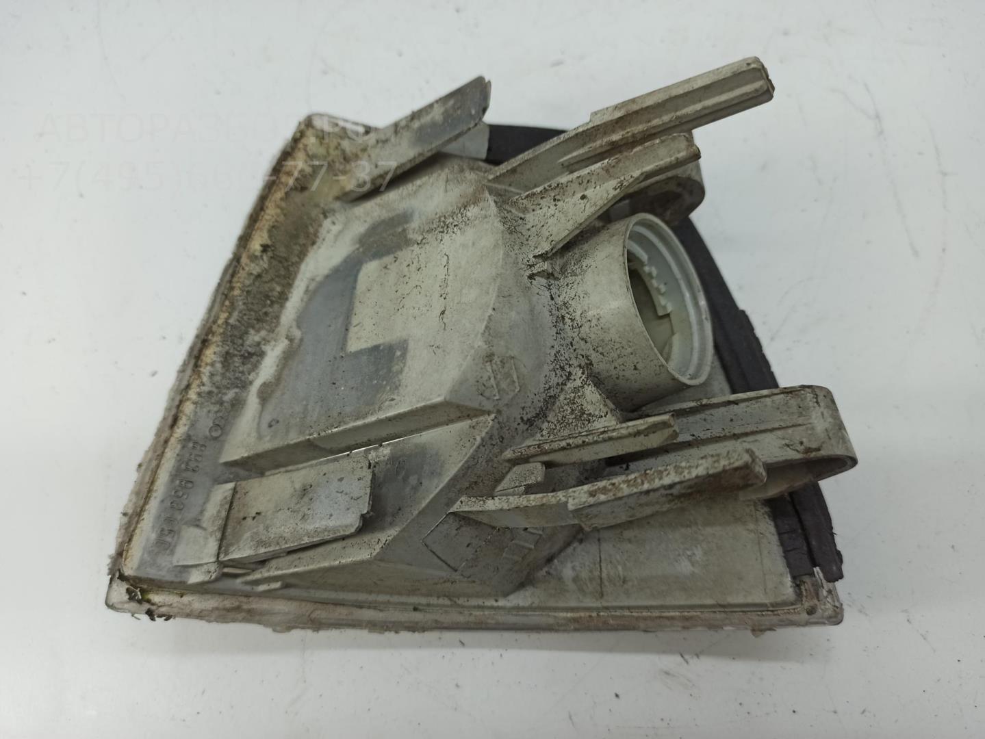 Указатель поворота правый