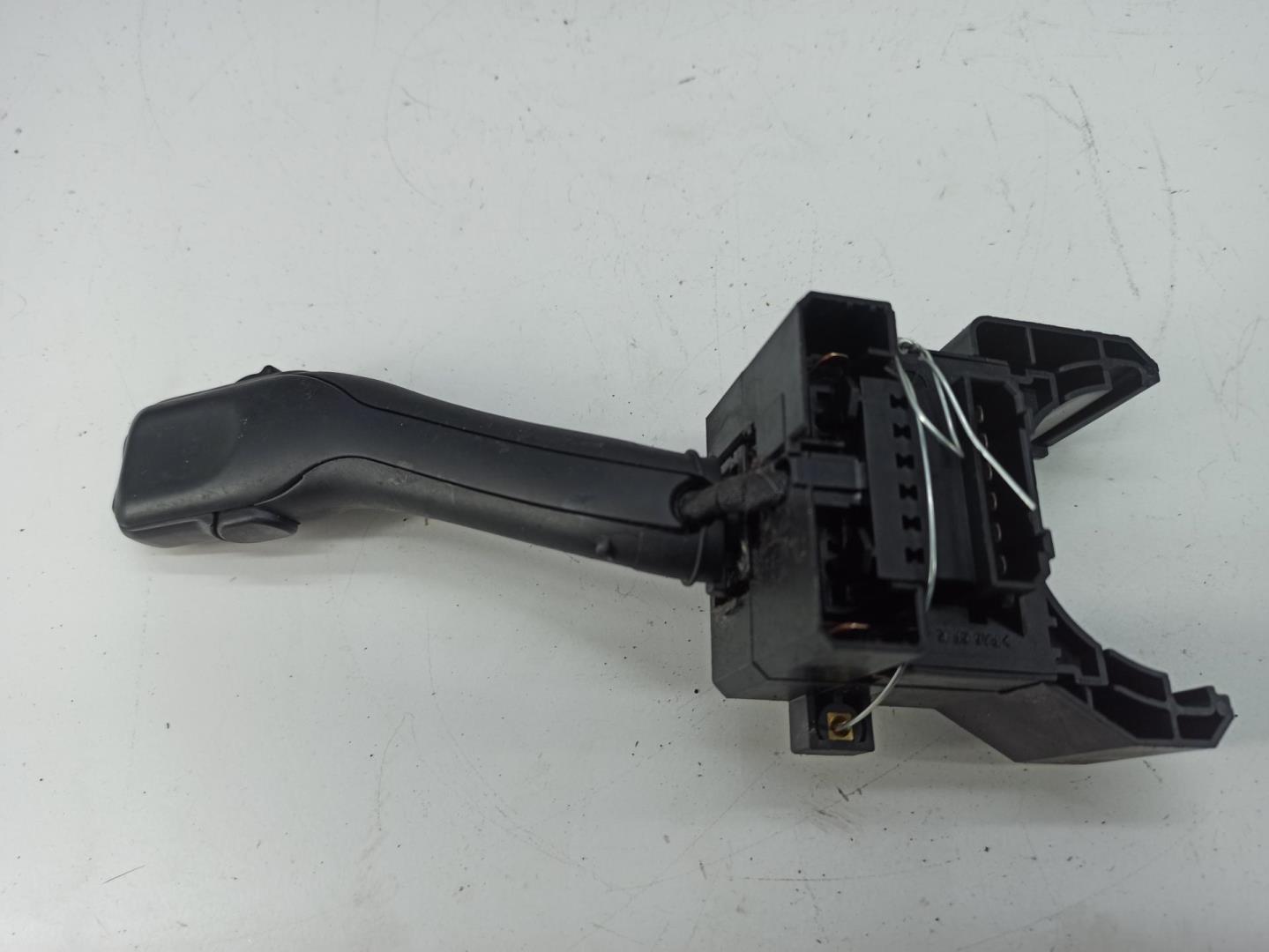 Переключатель поворотов подрулевой