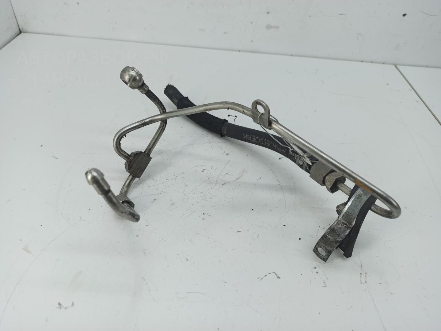 Трубка топливная