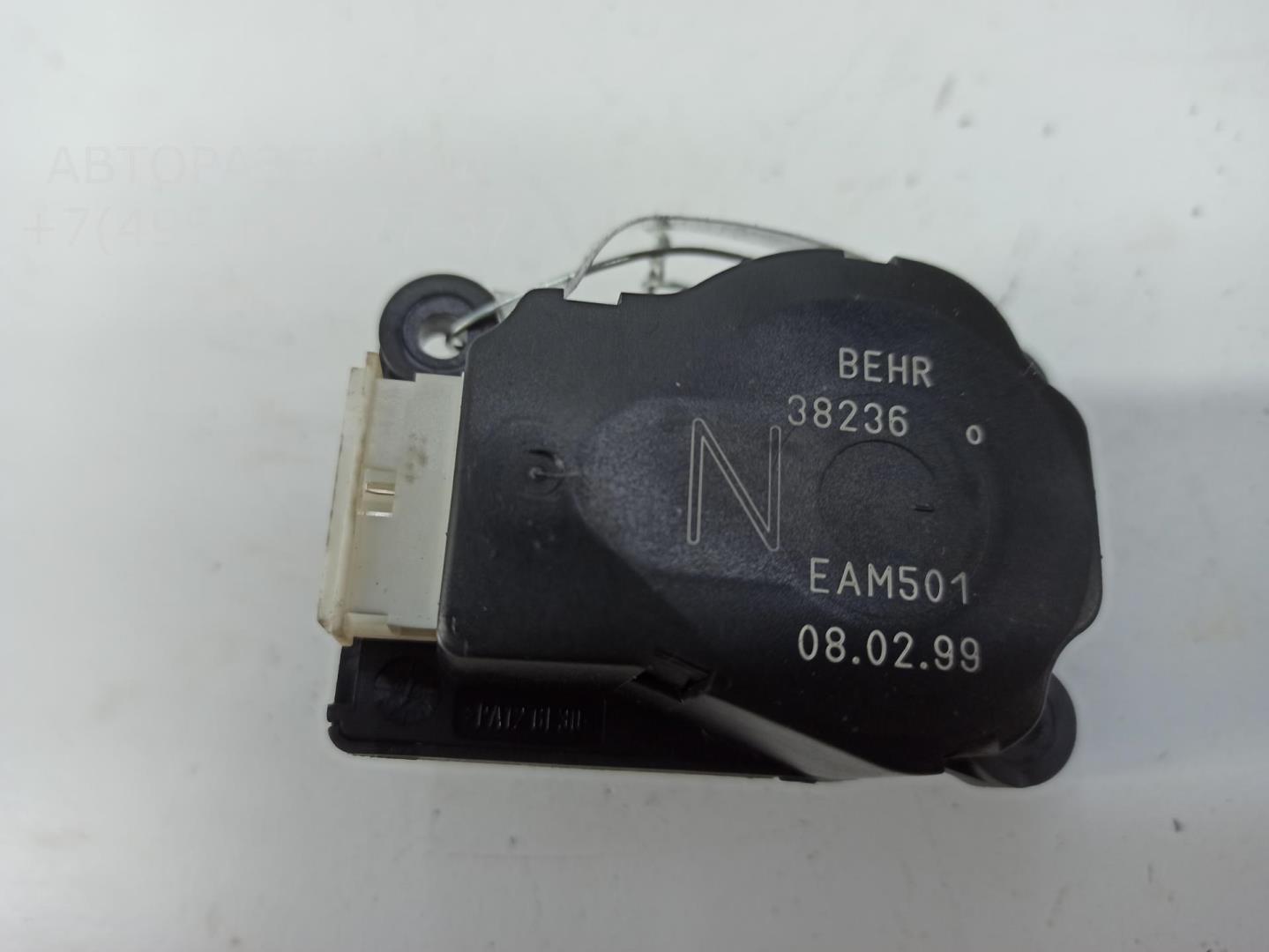 Моторчик заслонки печки