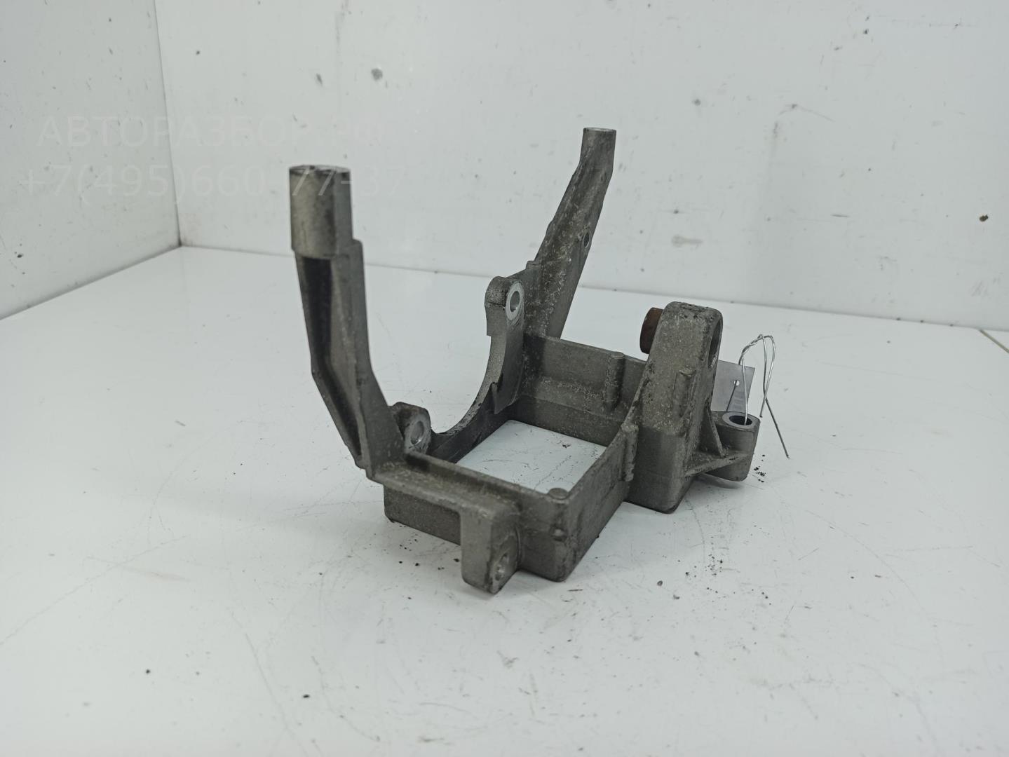 Кронштейн ГУР