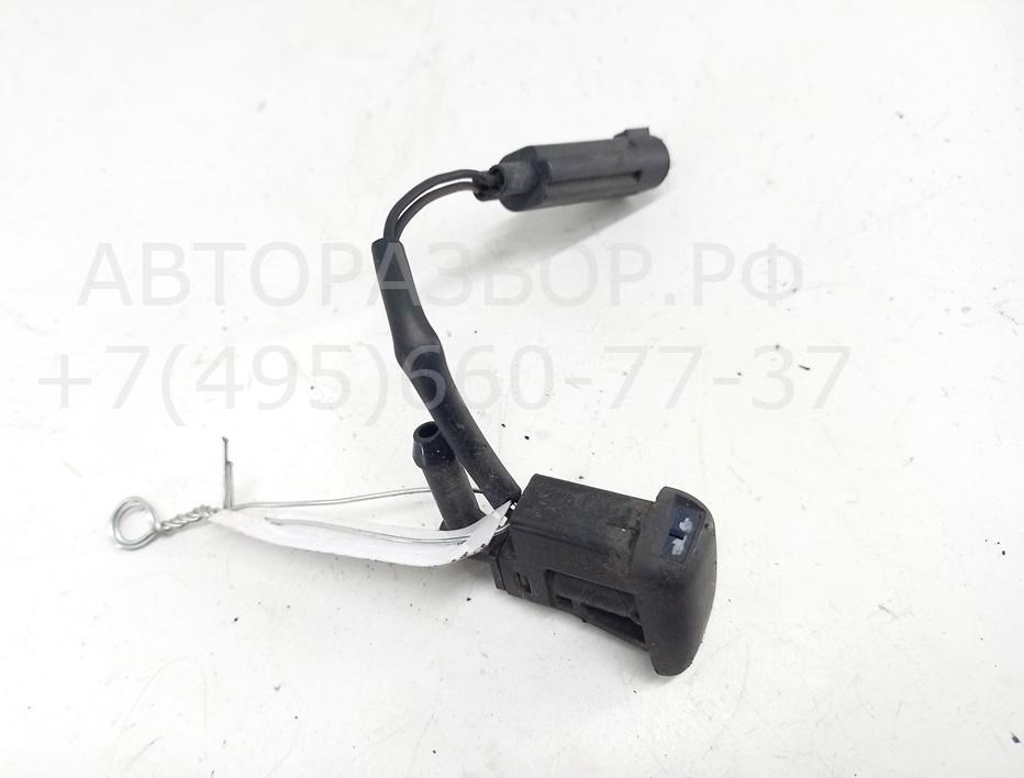 Форсунка омывателя лобового стекла