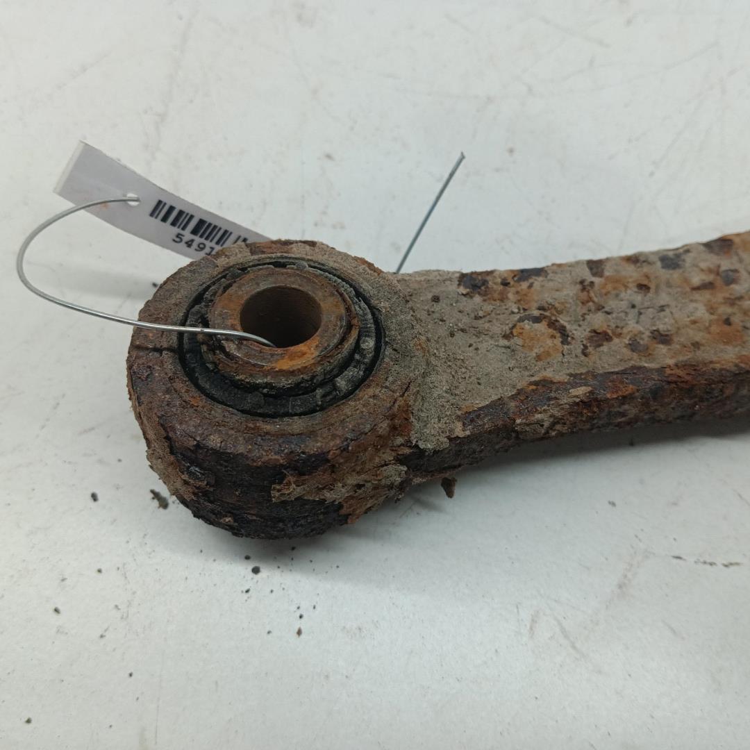 Рычаг задний левый