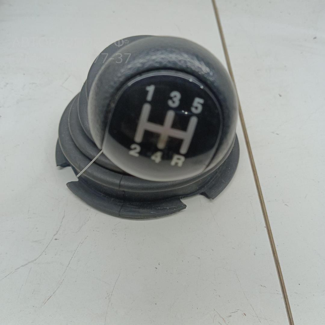 Рукоятка рычага КПП