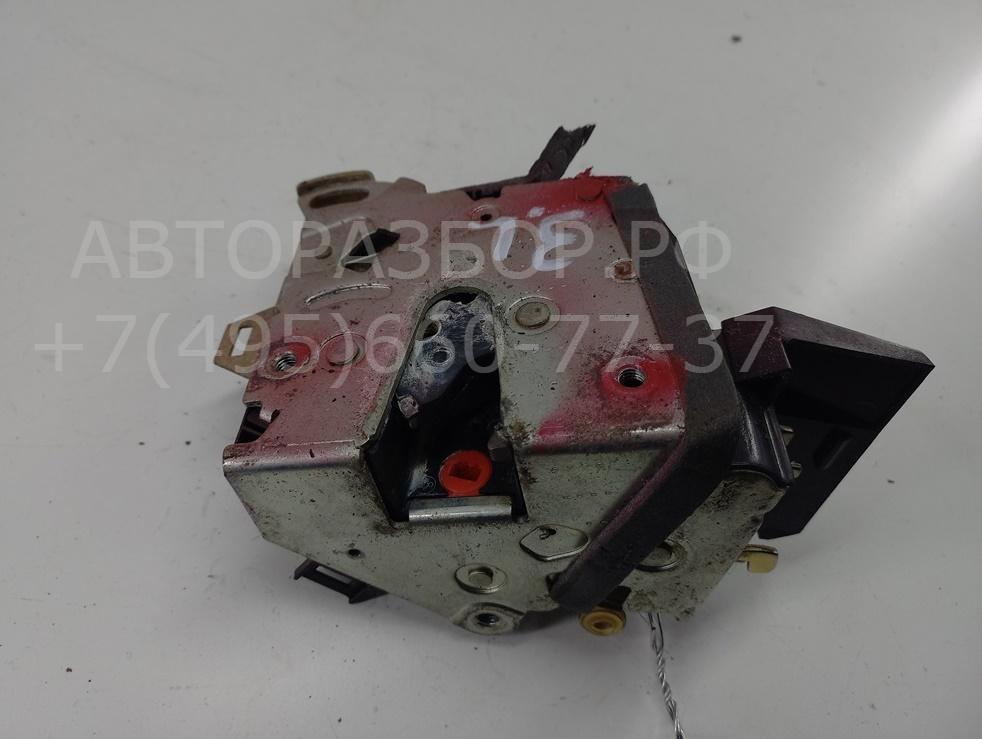 Замок двери задней левой