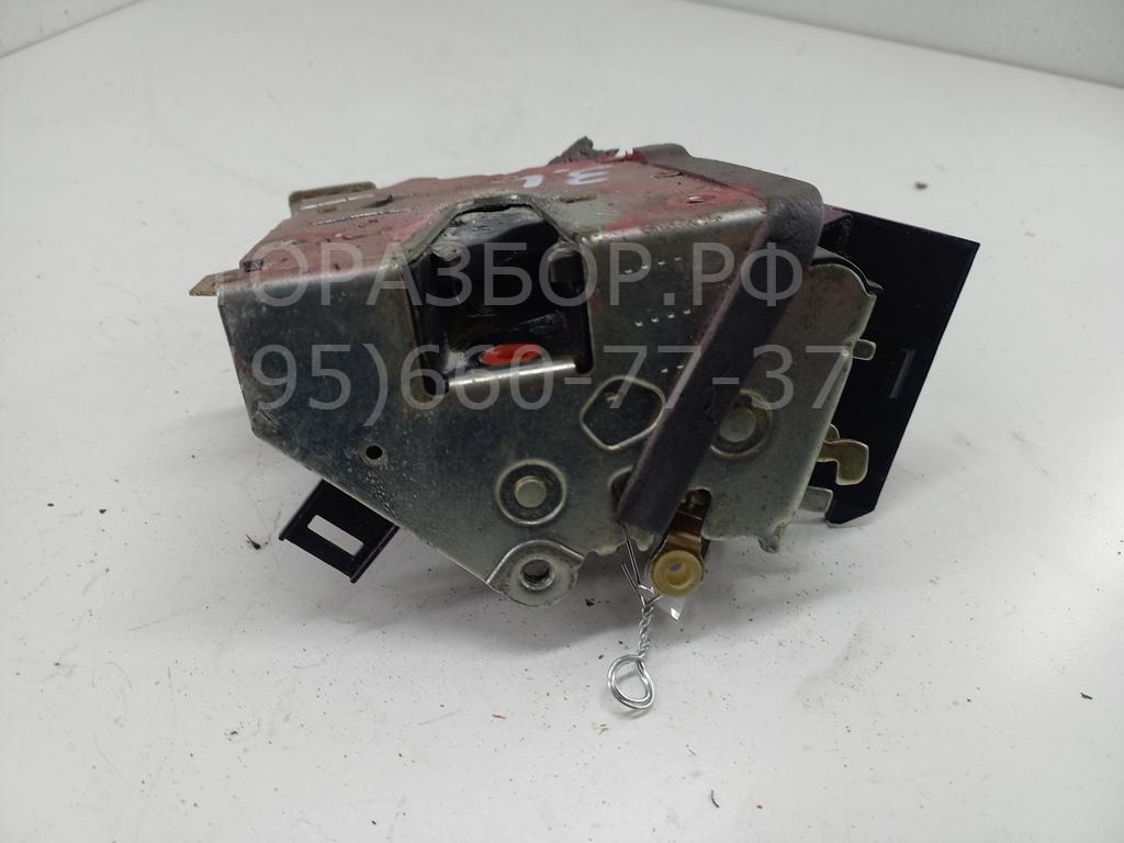 Замок двери задней левой