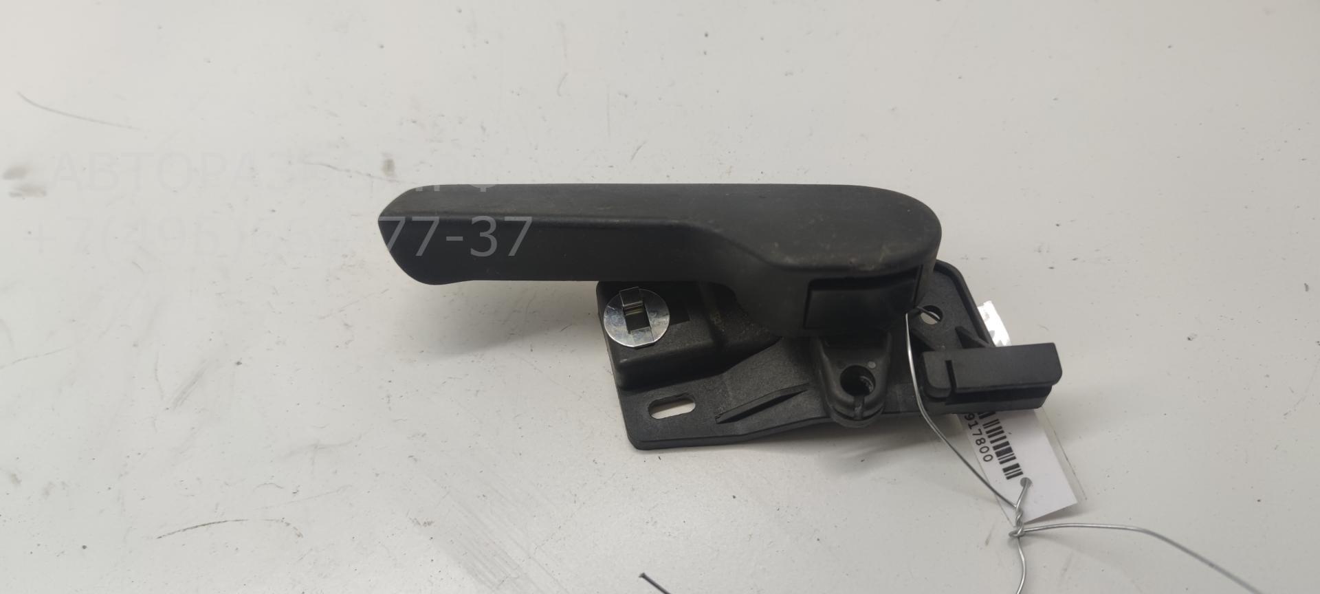 Ручка открывания капота