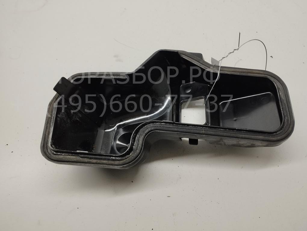 Крышка фары левой