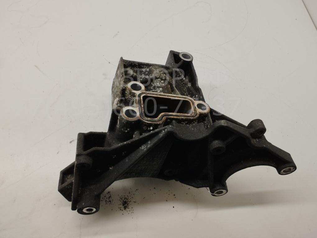 Кронштейн ГУР