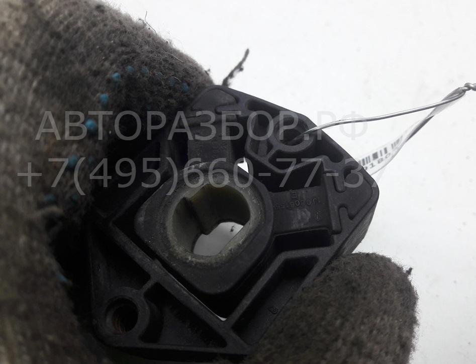 Кронштейн радиатора