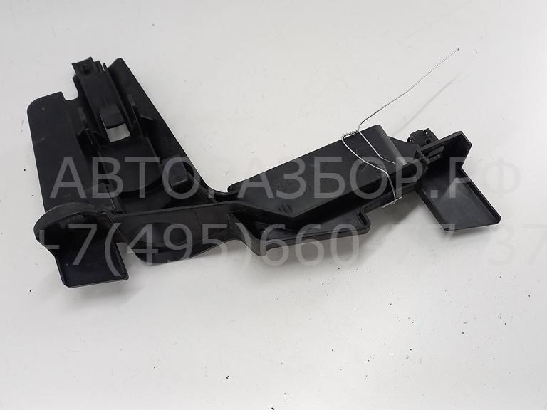 Крепеж фары