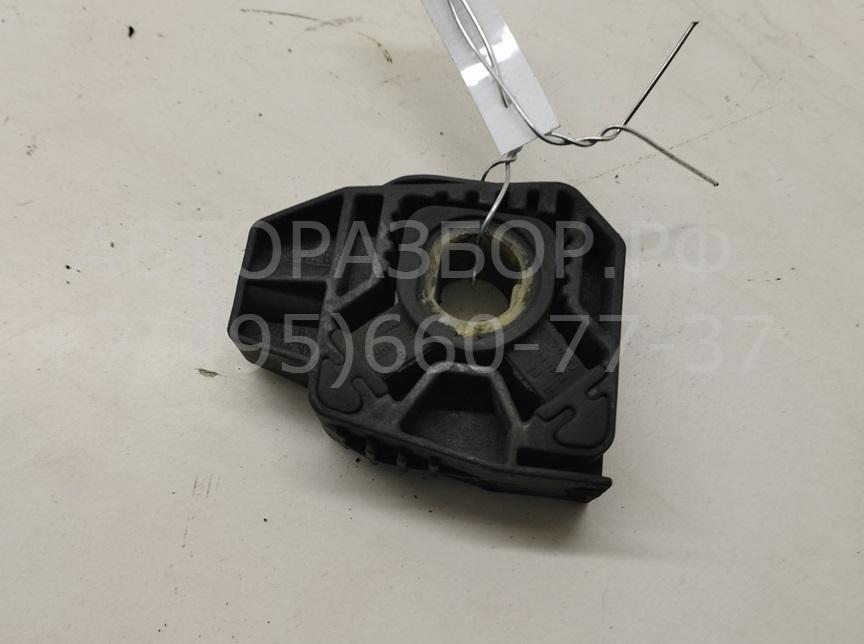 Кронштейн радиатора