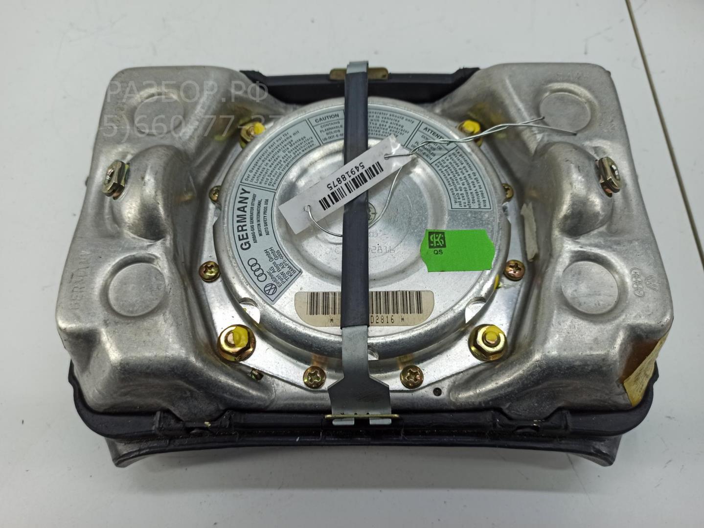 Подушка безопасности в рулевое колесо