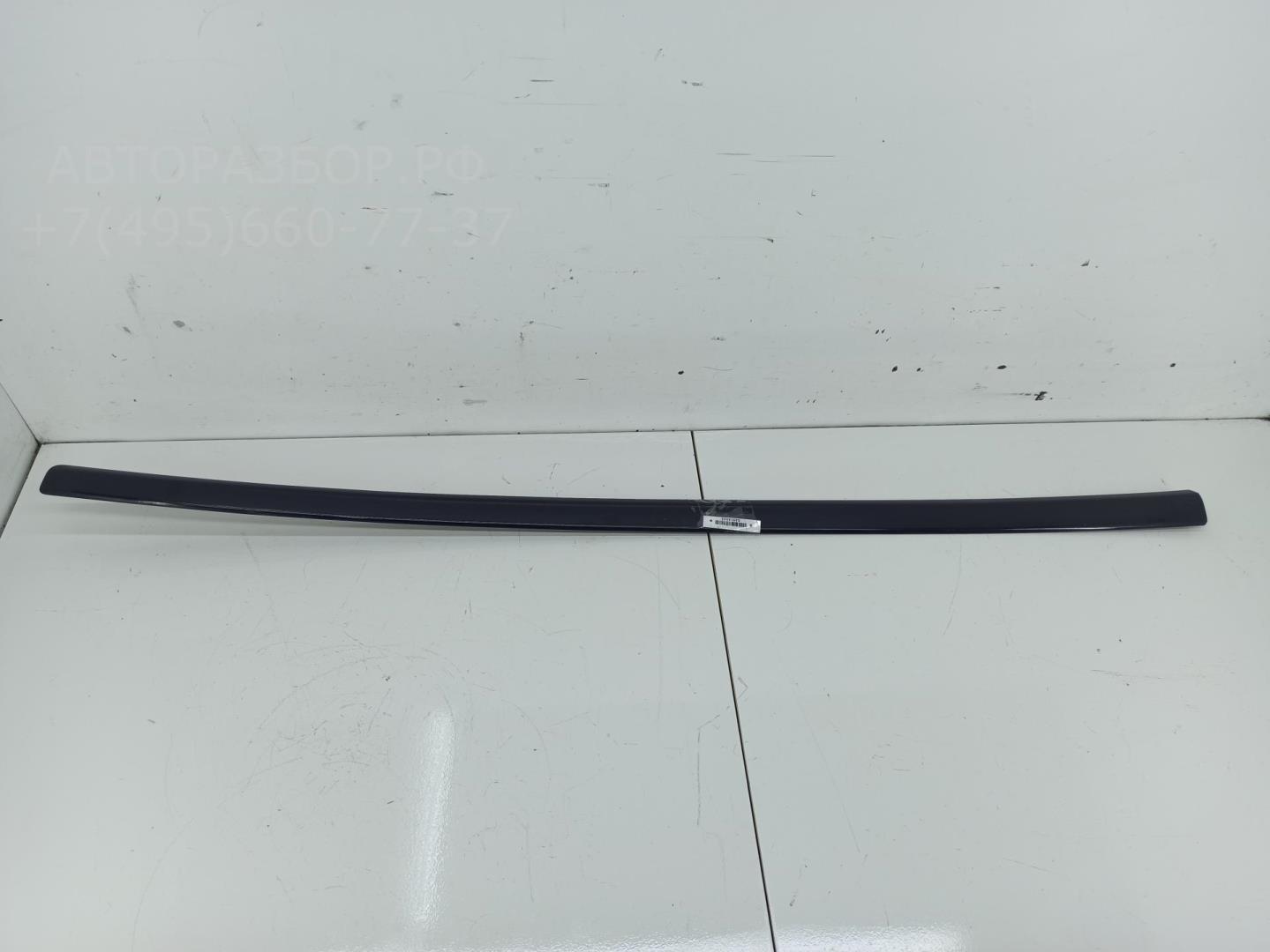 Молдинг двери передней левой