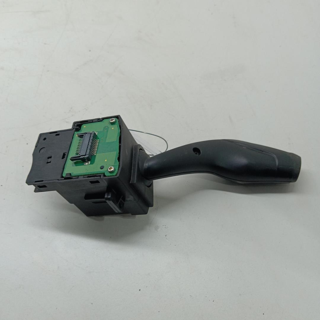 Переключатель поворотов подрулевой