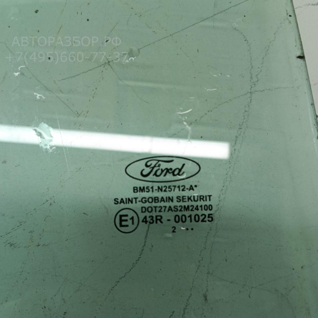 Стекло двери задней правой