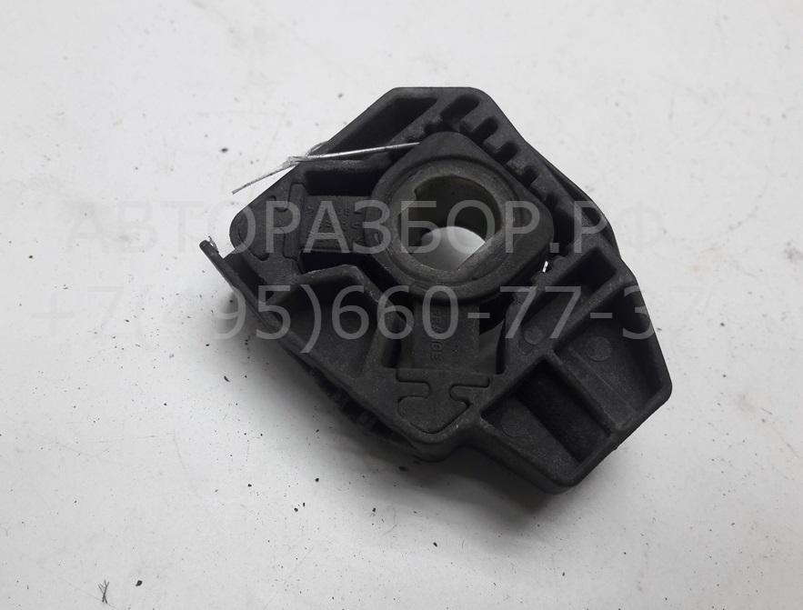 Кронштейн радиатора