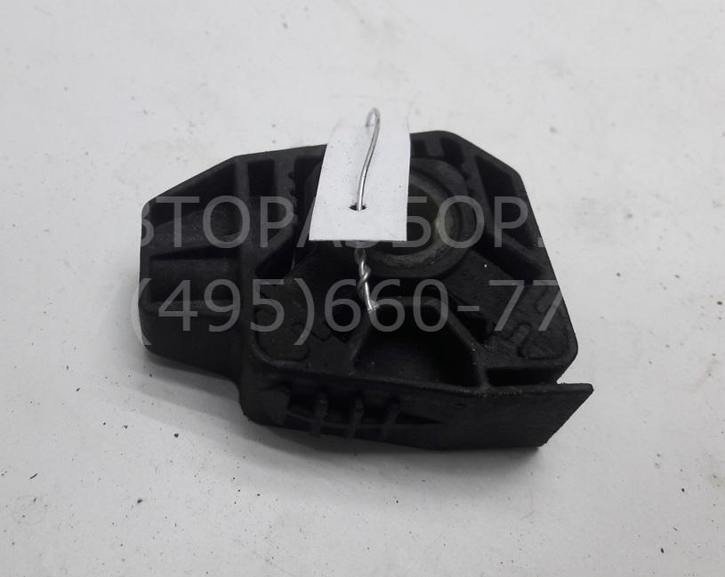 Кронштейн радиатора