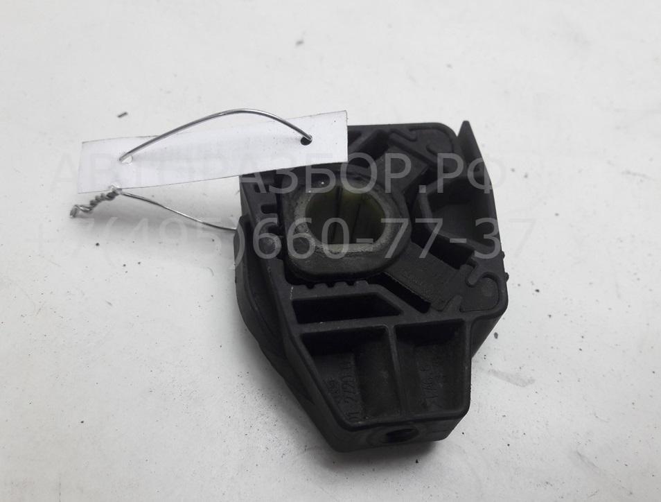 Кронштейн радиатора