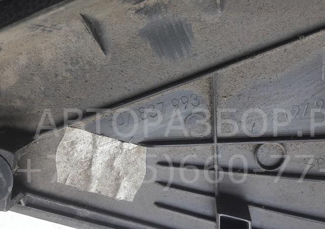 Накладка зеркала левого