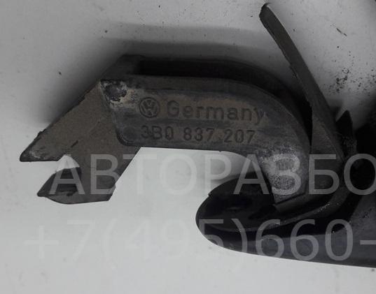 Ручка двери передней наружная левая