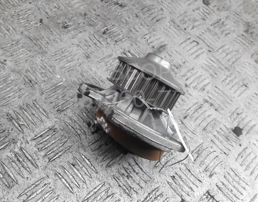 Насос водяной (помпа)