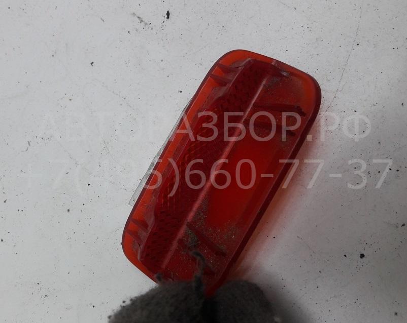 Отражатель передний левый у фары