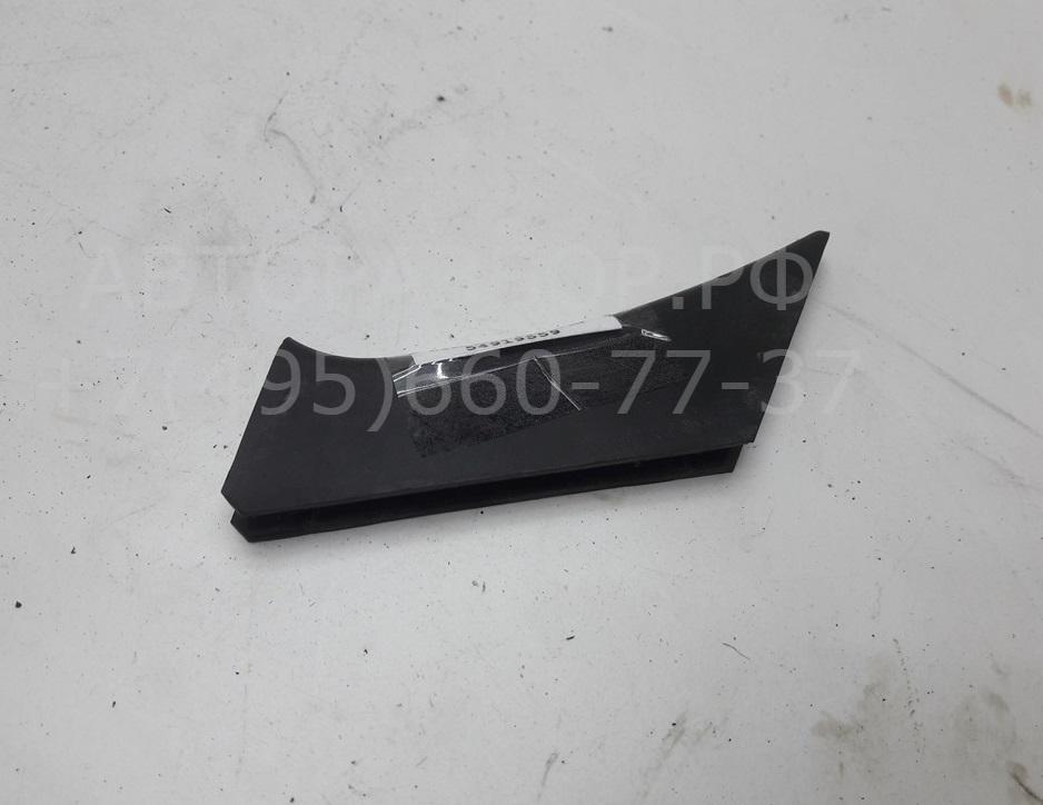 Молдинг переднего бампера