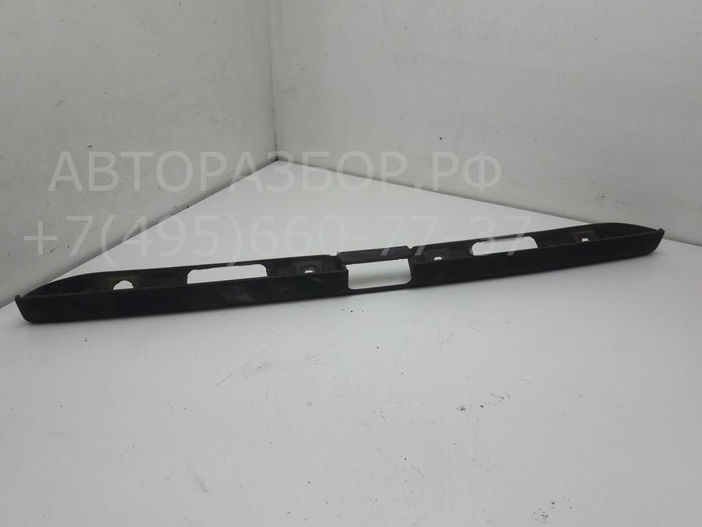 Накладка крышки багажника