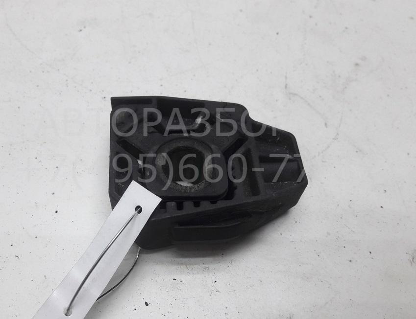 Кронштейн радиатора