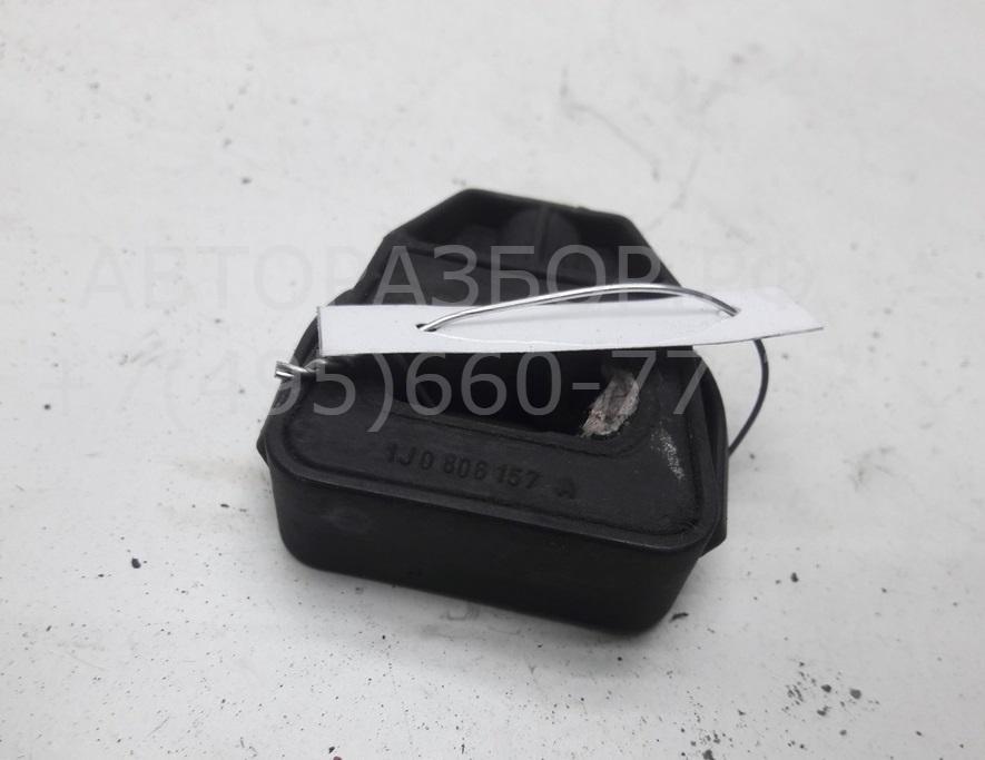 Кронштейн радиатора