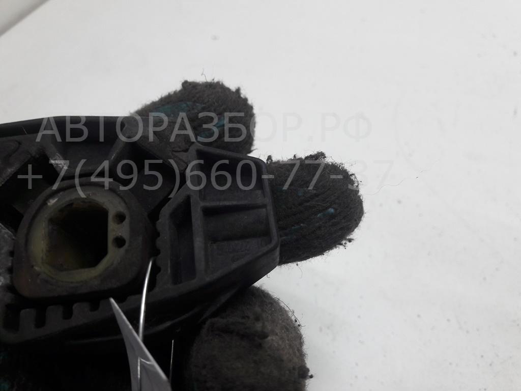 Кронштейн радиатора