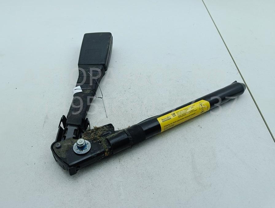 Ответная часть ремня безопасности