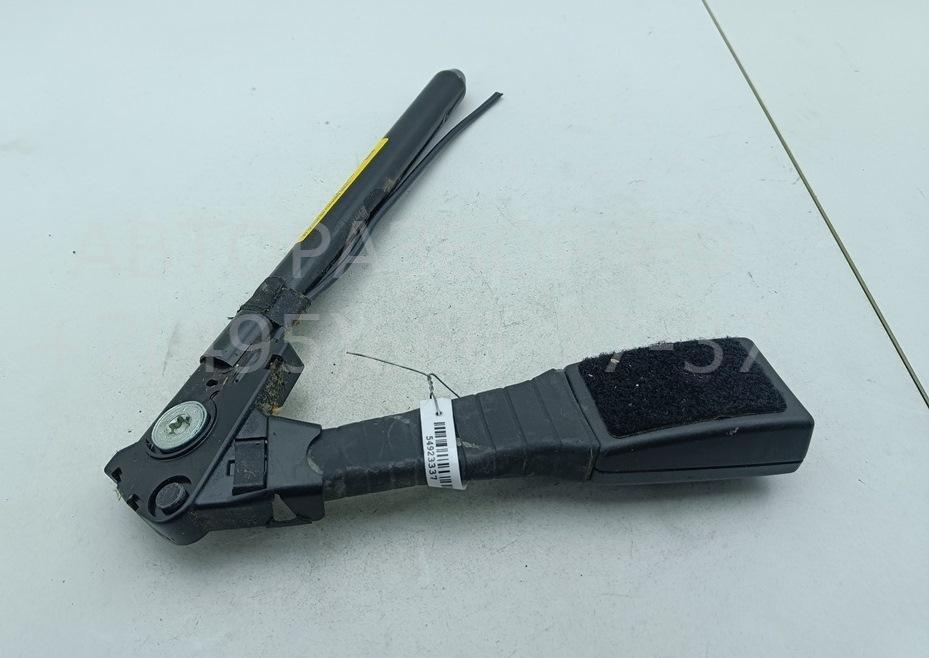 Ответная часть ремня безопасности