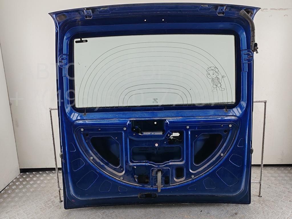 Дверь багажника