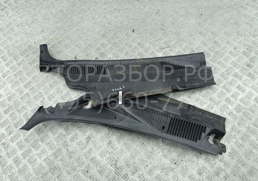 Решетка стеклоочистителей (Жабо)