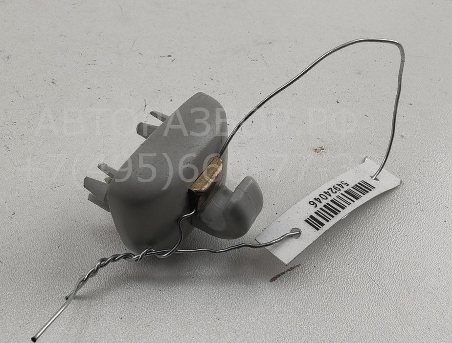 Кронштейн солнцезащитного козырька