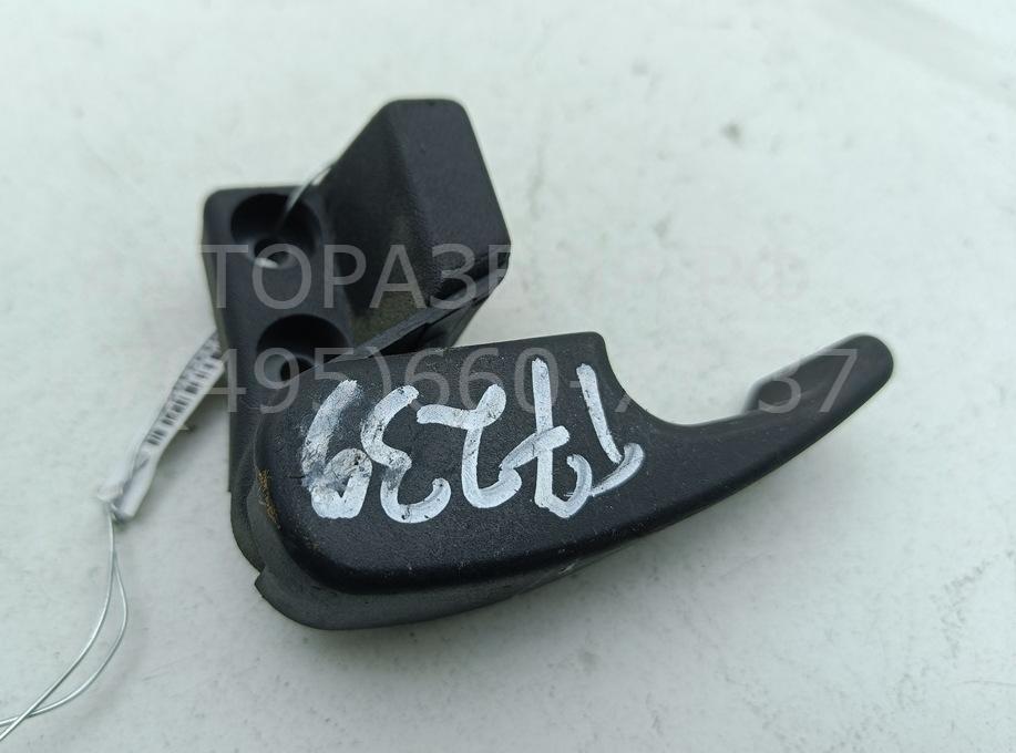 Ручка открывания капота