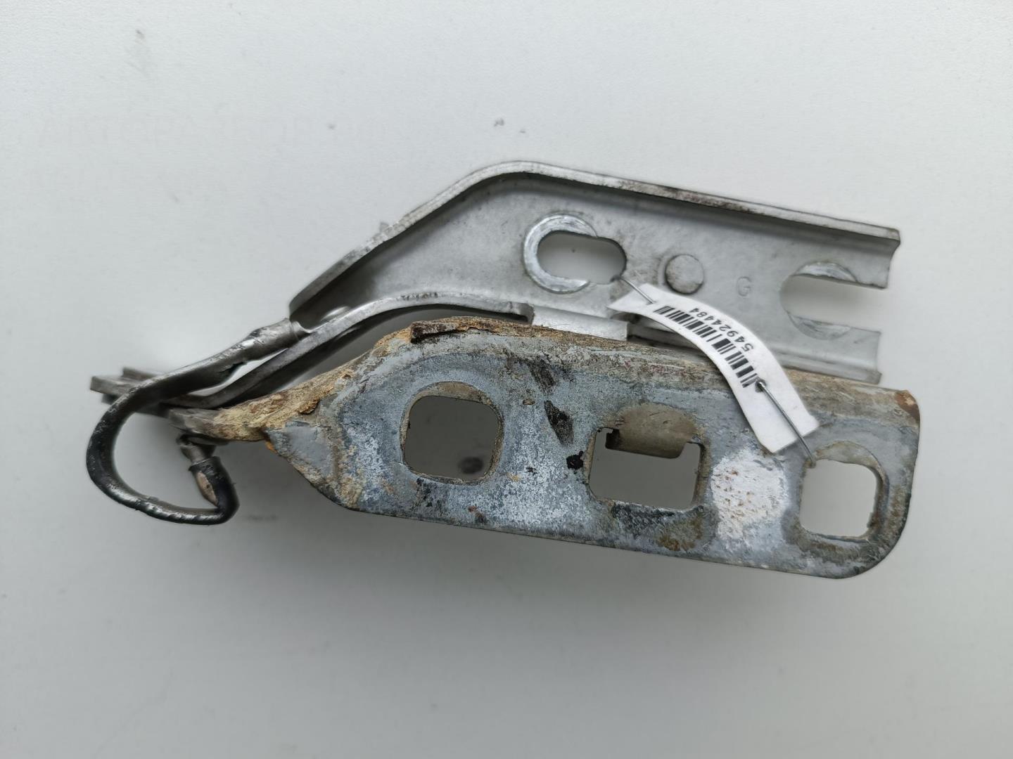 Петля капота левая