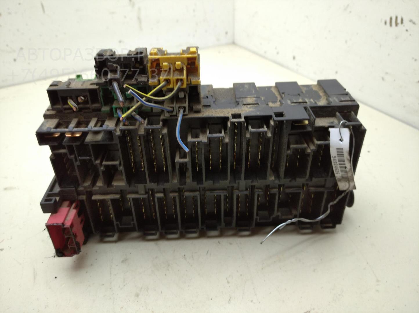 Блок предохранителей