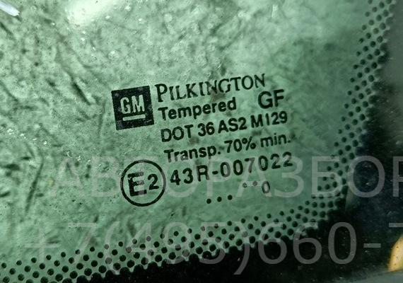 Стекло кузовное глухое левое