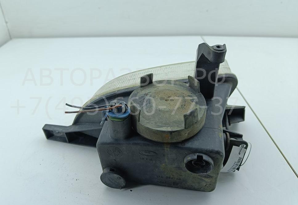 Фара противотуманная правая