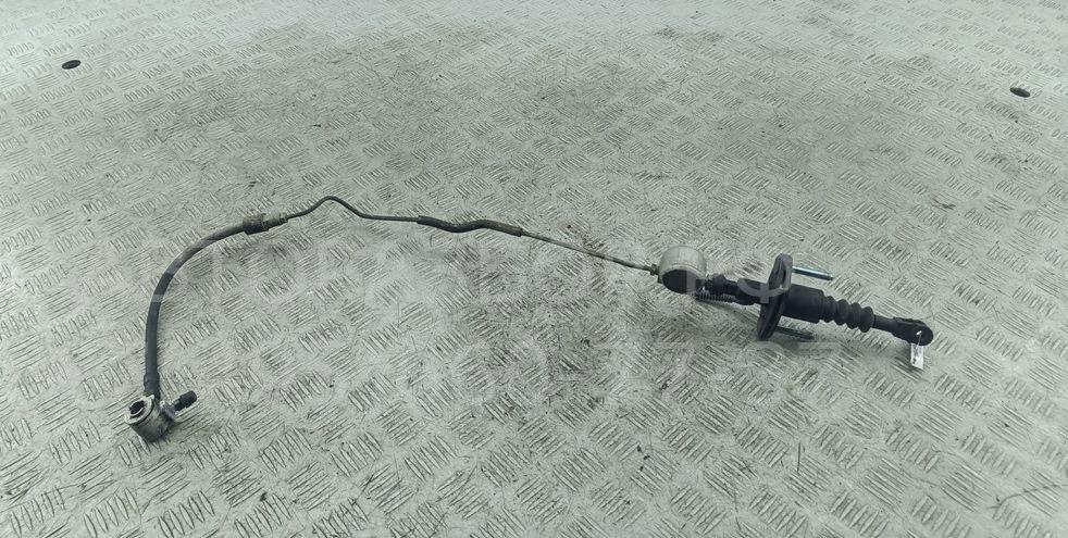 Цилиндр сцепления главный