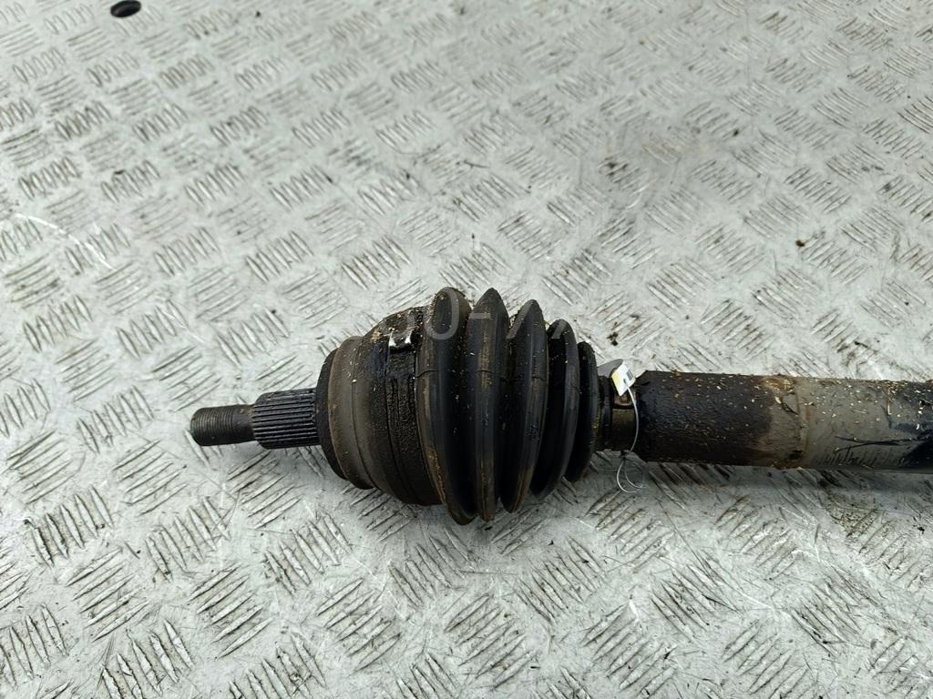 Полуось передняя правая