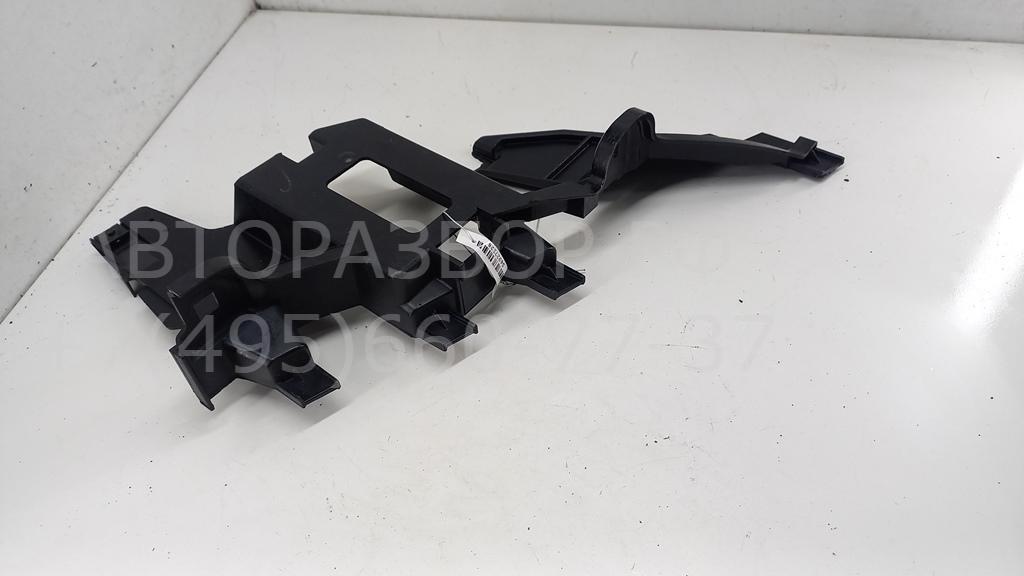 Крепеж фары