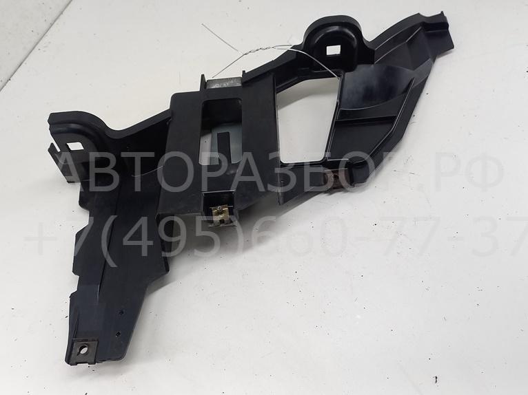 Кронштейн фар правый
